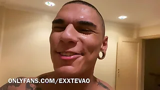 Imagina se pega no olho... e pegou! :')