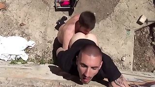 Bande annonce - Baise hard dans les ruines d'une usine désaffectée entre Doryann Marguet & Matt Kennedy